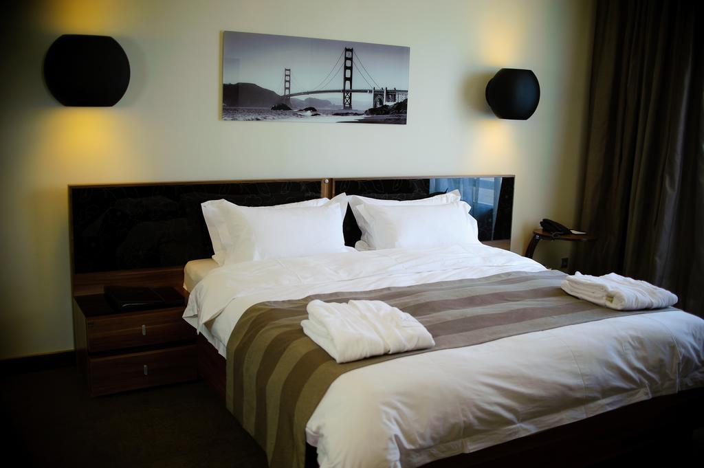 Voyage Hotel Karagandy Dış mekan fotoğraf