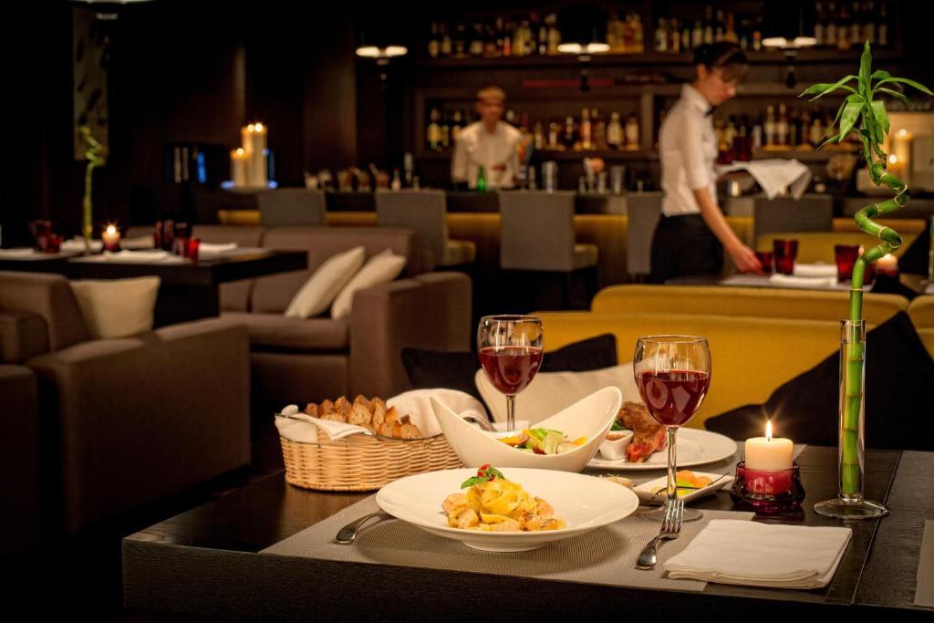 Voyage Hotel Karagandy Dış mekan fotoğraf